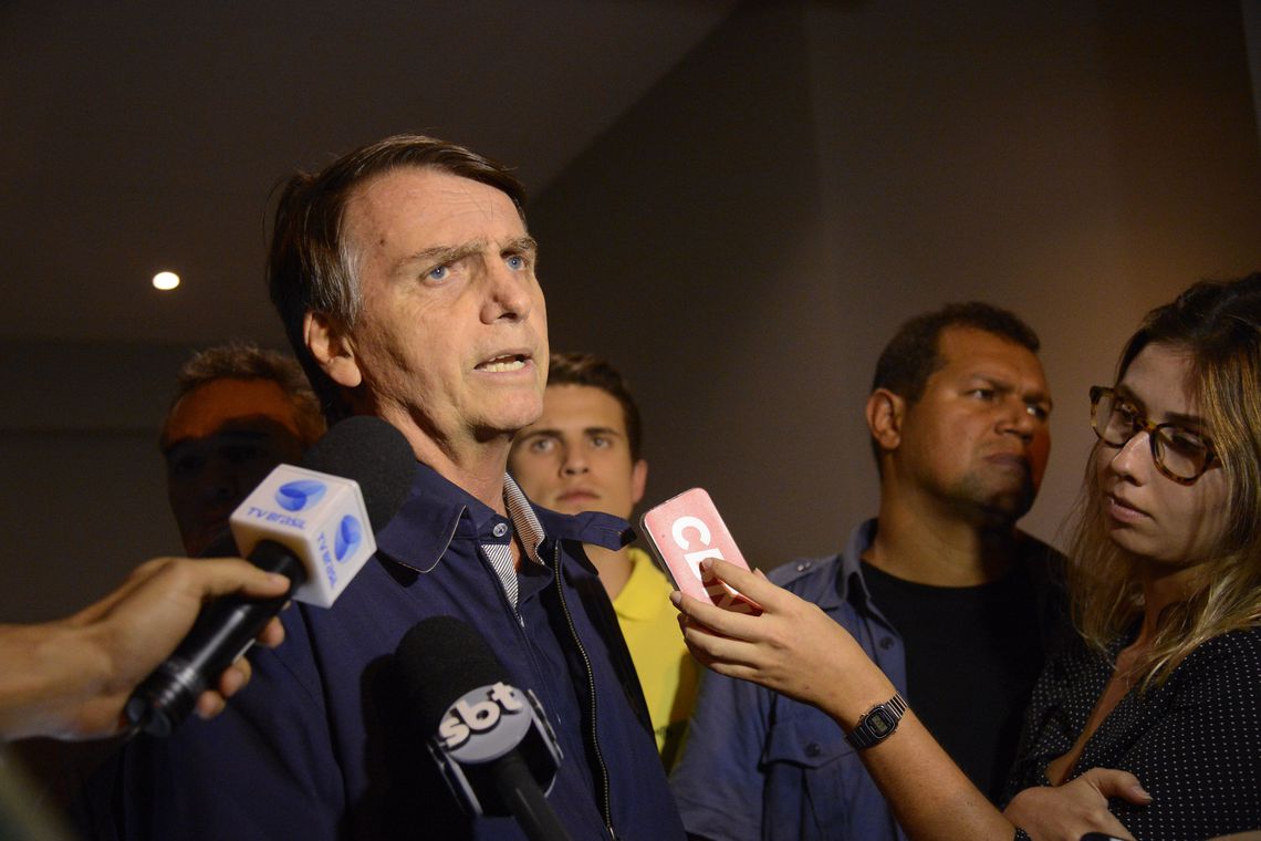 CARGOS: Bolsonaro faz rodada de reuniões nesta quarta-feira com PSDB e PR