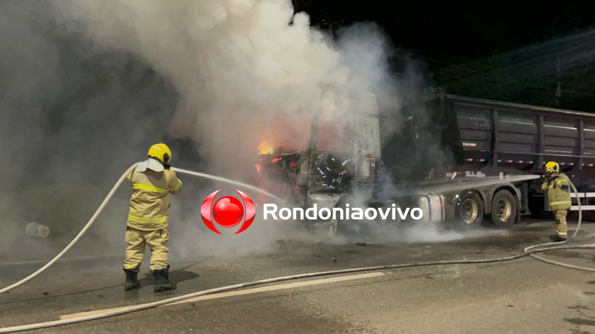 VÍDEO: Carreta pega fogo na BR-364 em Porto Velho 