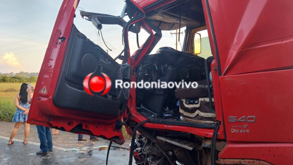 NA BR-364: Identificadas vítimas de trágico acidente entre ambulância e carreta de soja 