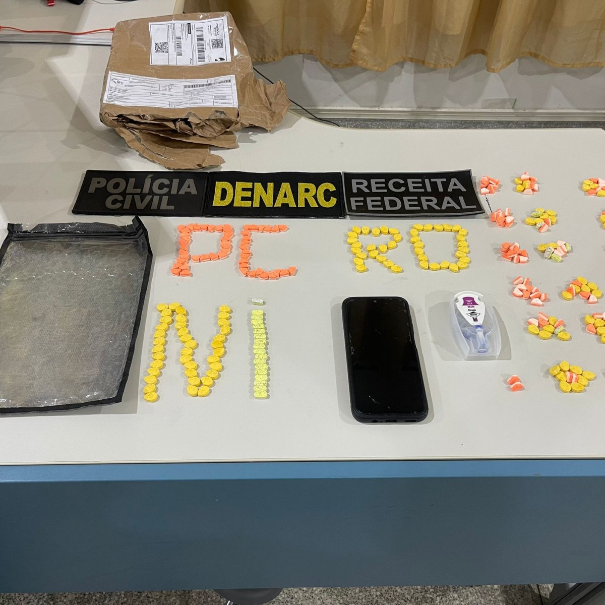 PELOS CORREIOS: Denarc prende traficante recebendo 336 comprimidos de ecstasy 
