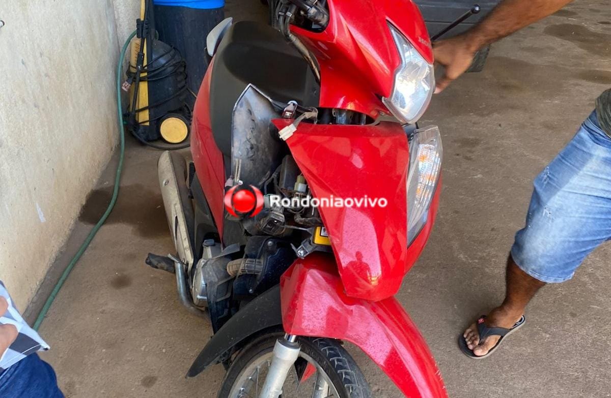 URGENTE: Moto bate na traseira de carro e casal fica gravemente ferido 