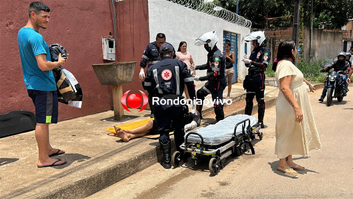 ASSISTA: Motociclista fica gravemente ferido ao bater de frente com caminhão