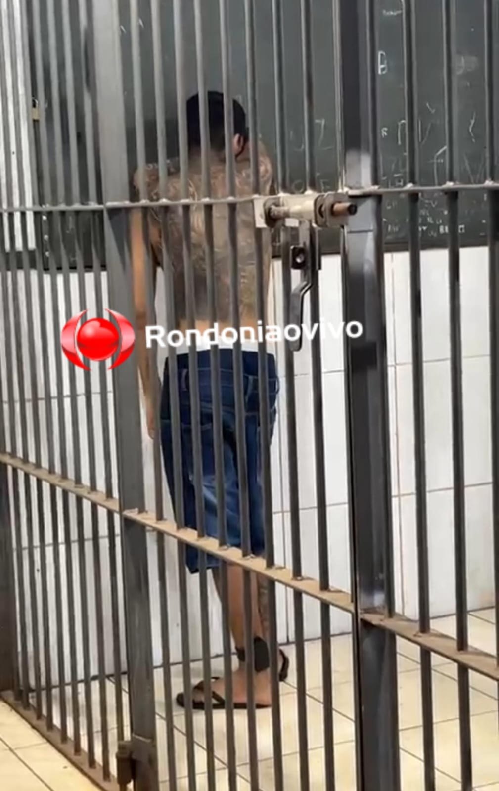 URGENTE: Criminoso pula do 3º andar, sofre fratura e acaba preso por tráfico no Orgulho