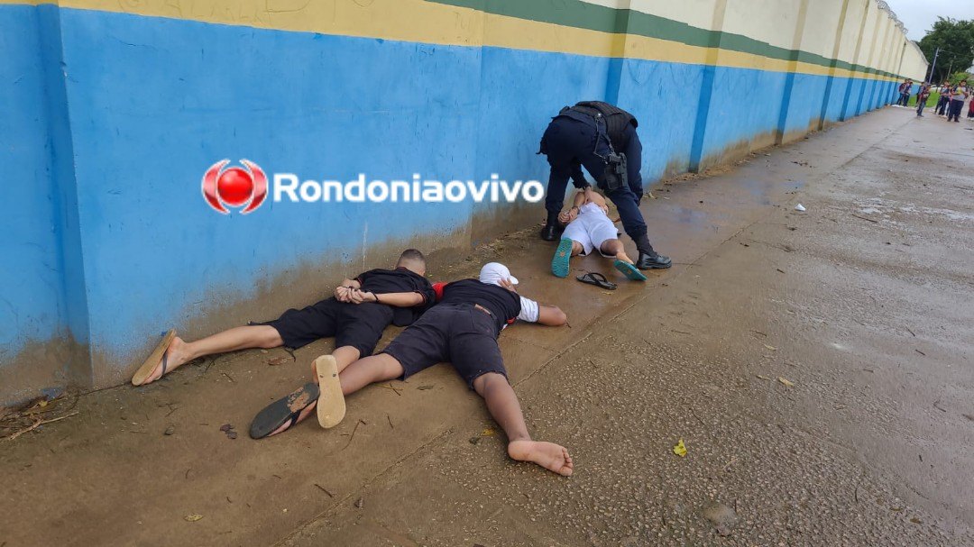 PRESOS: Criminosos são flagrados armados na frente de escola na zona Leste