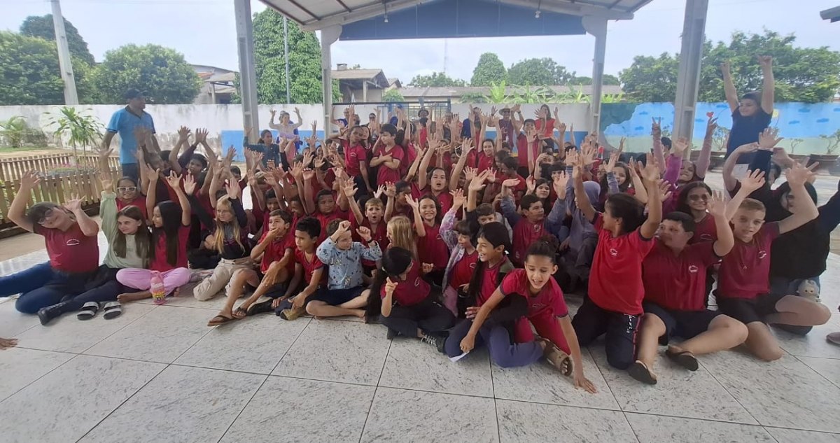 TEATRO: As Aventuras do Vô Capistana encanta Rondônia