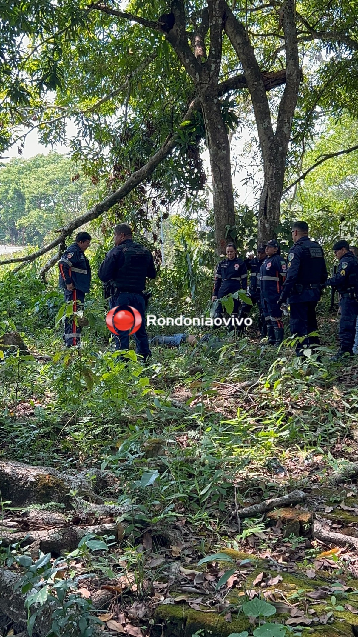 URGENTE: PM é  baleado e assaltante morre na Vila Candelária