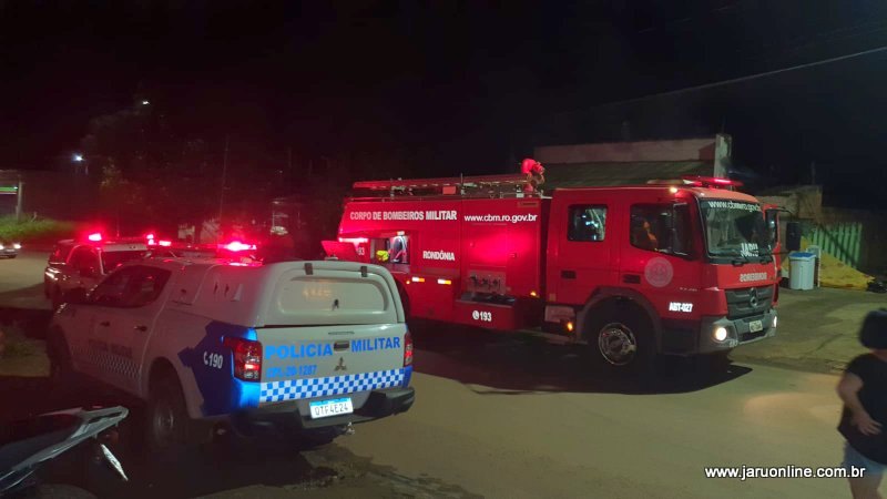 INCONFORMADO: Homem não aceita ser rejeitado por mulher e ateia fogo na residência dela