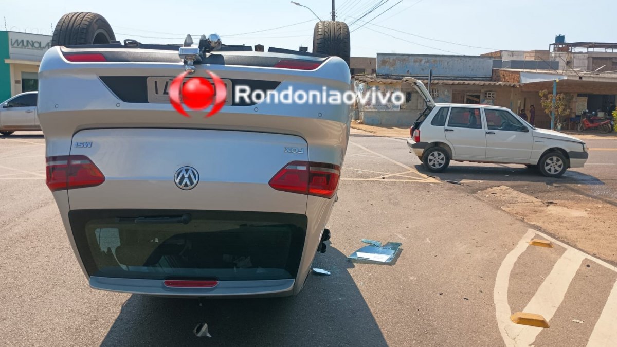 URGENTE: Batida entre carros resulta em capotamento na Duque de Caxias