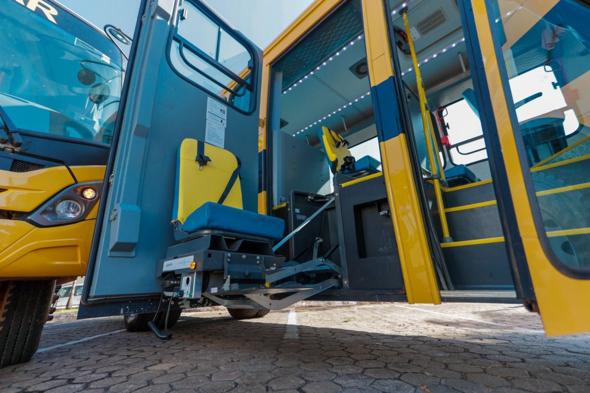 EDUCAÇÃO: Frota escolar recebe mais dez ônibus para o transporte de alunos da zona rural