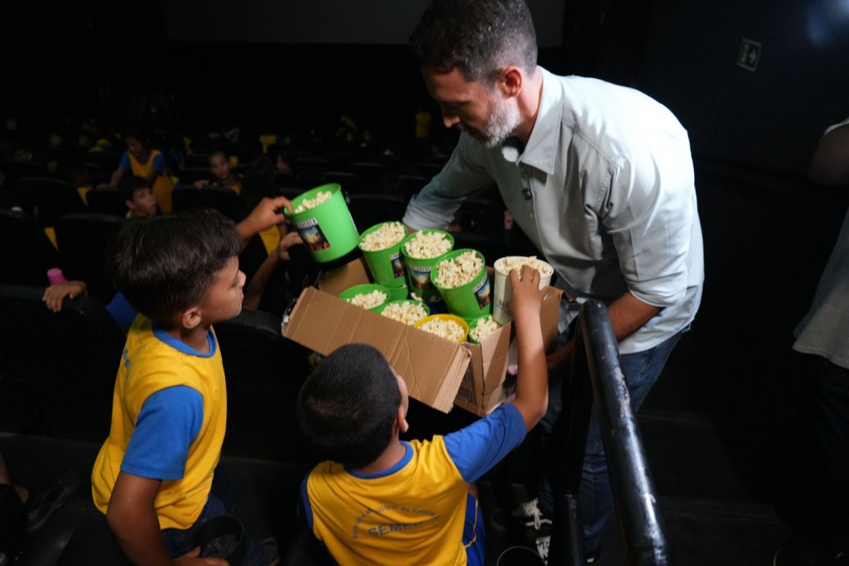 DIA DO ESTUDANTE - Projeto Cine Escola leva alunos de Porto Velho ao cinema e transforma sonho em realidade