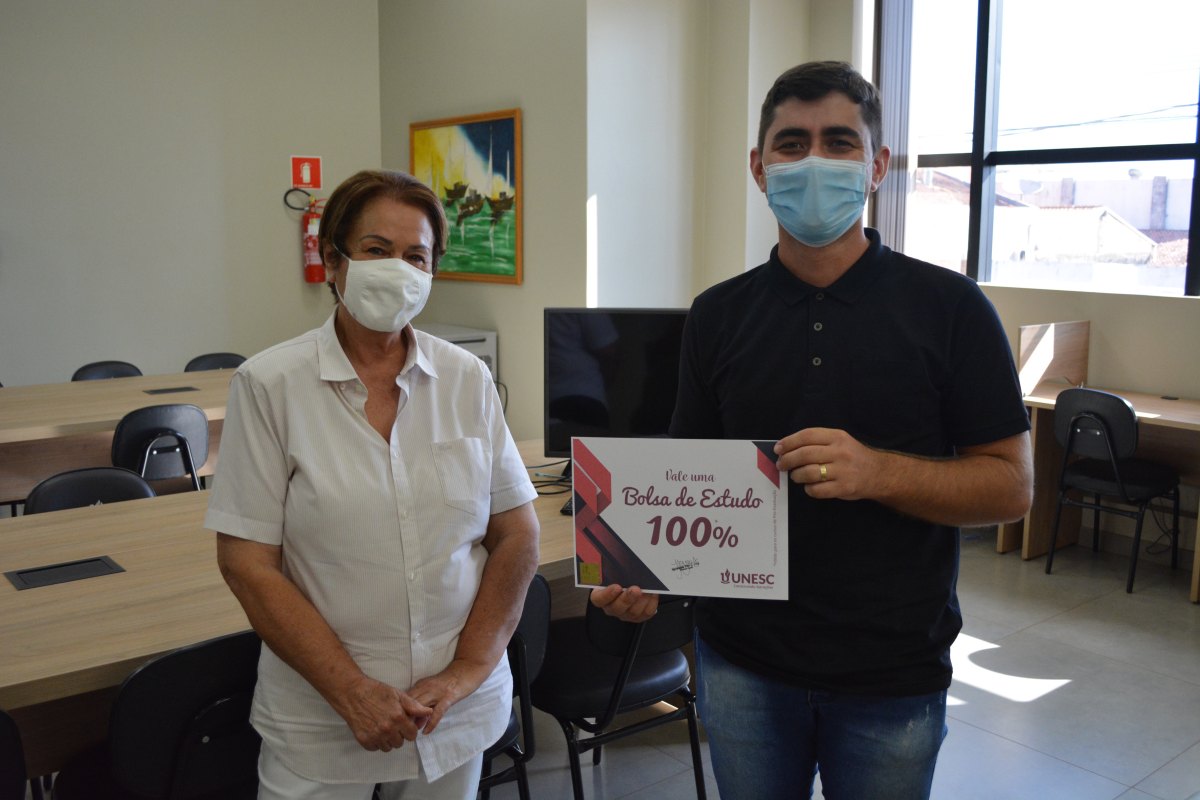 PREMIAÇÃO: Unesc entrega bolsas em pós aos melhores colocados no Enade 2019