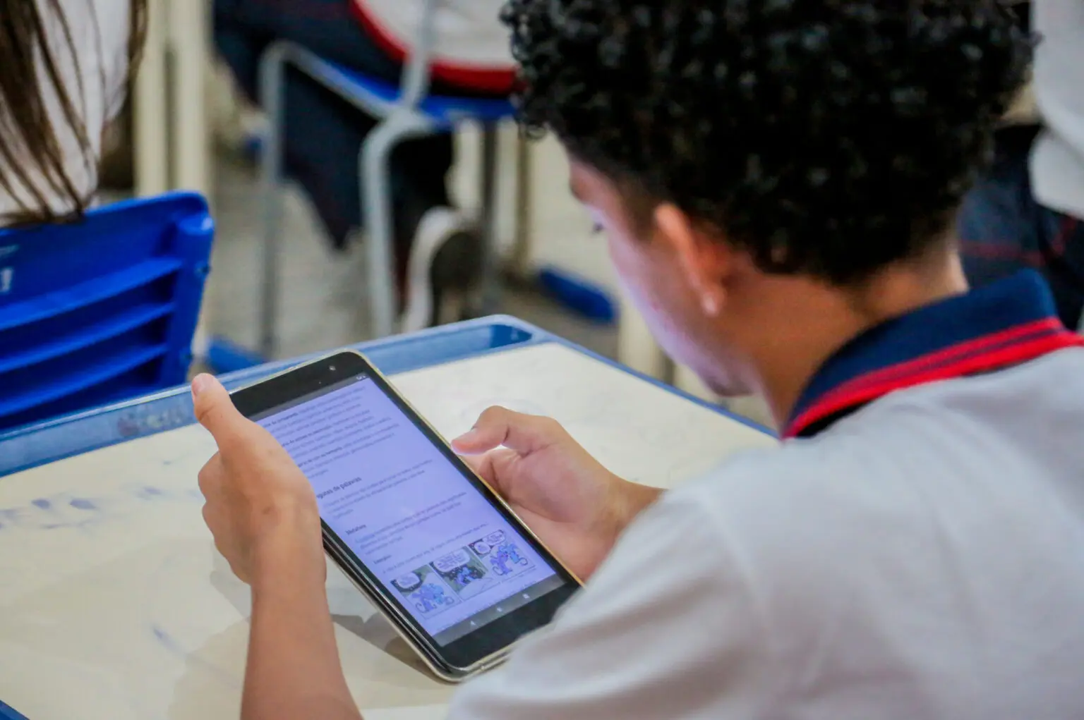 IEDA CHAVES: Deputada propõe internet por fibra óptica em escolas estaduais de Rondônia