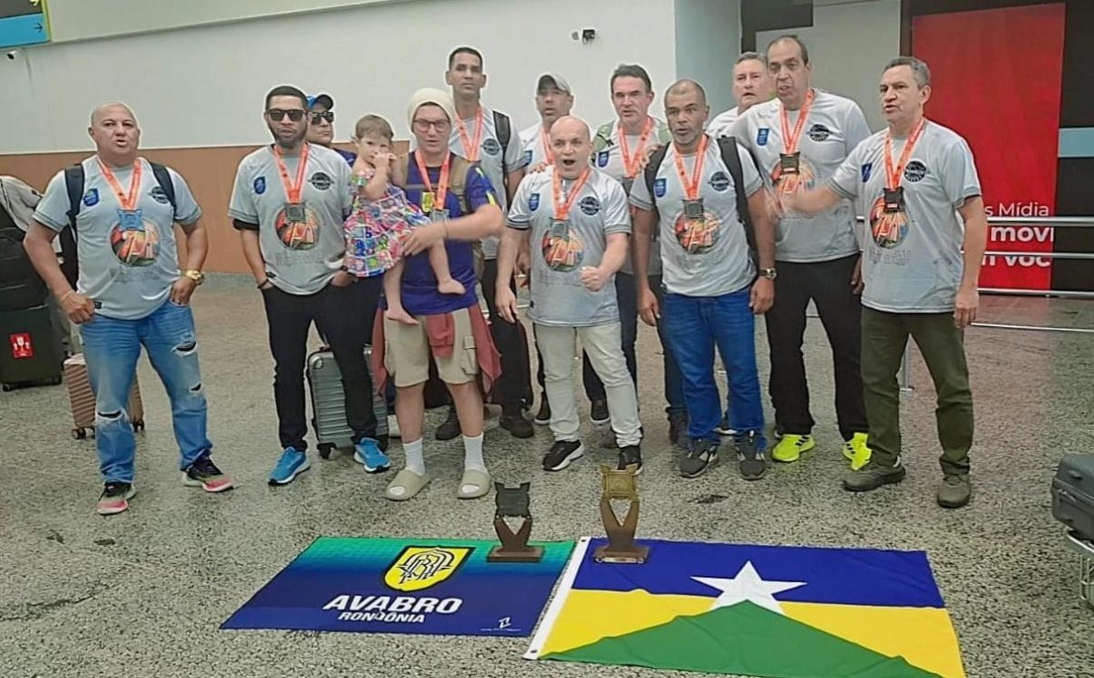 IEDA CHAVES: Deputada celebra ouro e prata de Rondônia no Norte-Nordeste de Basquete Master