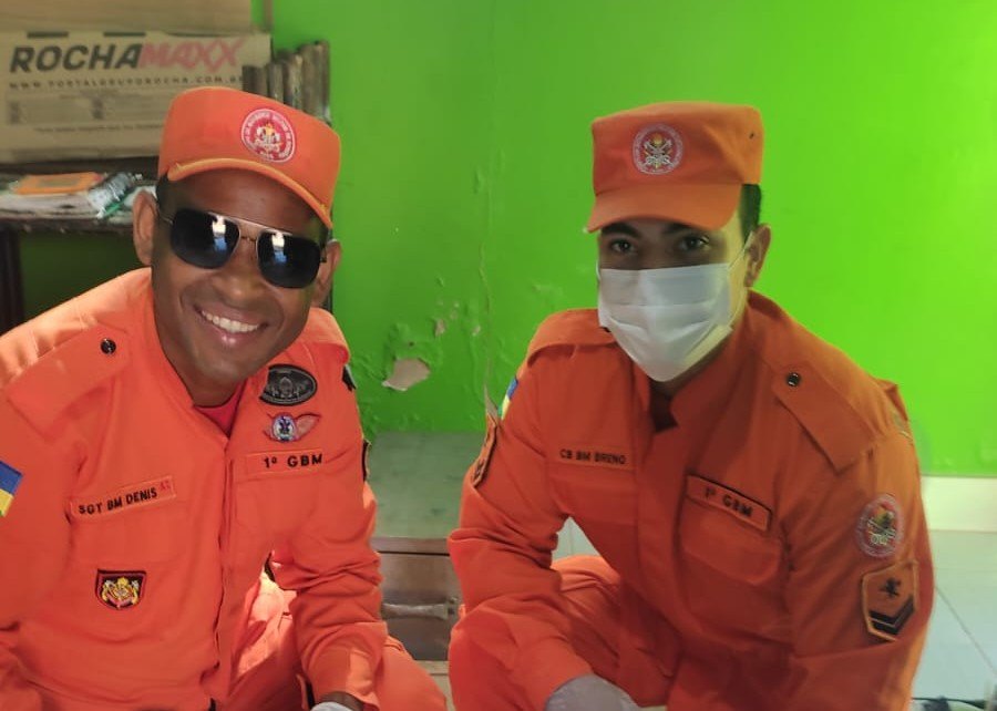 EMERGÊNCIA: Bombeiros fazem parto de bebê em casa na zona Sul da capital 