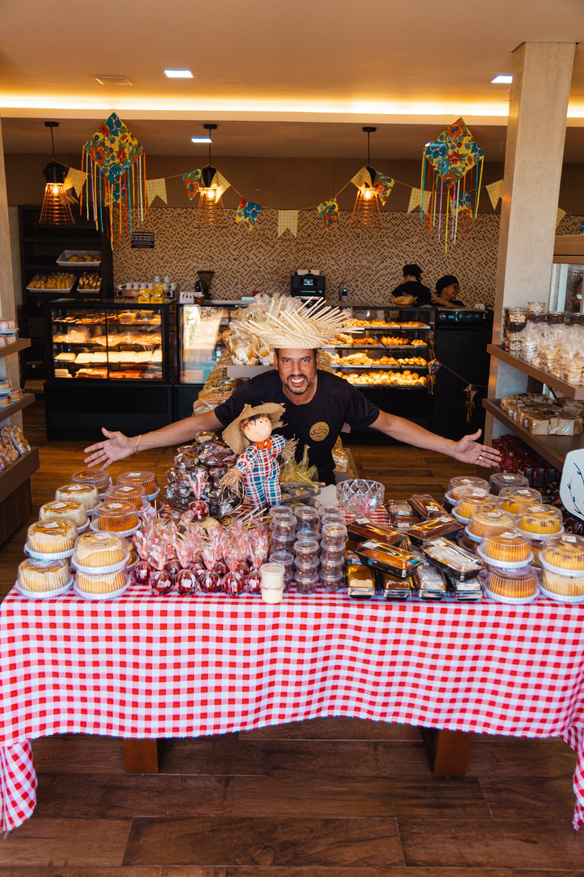 DA SUPERAÇÃO AO SUCESSO: Nayanna Rubia transforma a Super Pão em referência gastronômica em Vilhena
