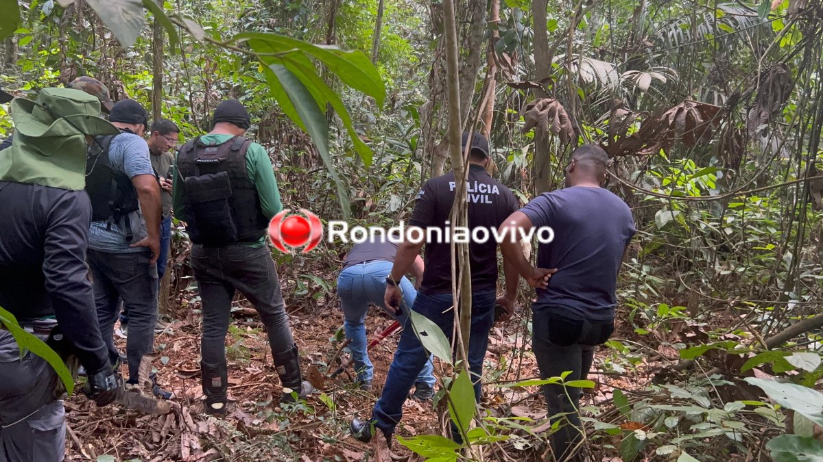VÍDEO: Polícia encontra restos mortais de homem enterrado em cova rasa