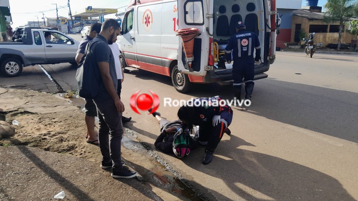 URGENTE: Motociclista de 25 anos sofre vários ferimentos em acidente na faixa de pedestre