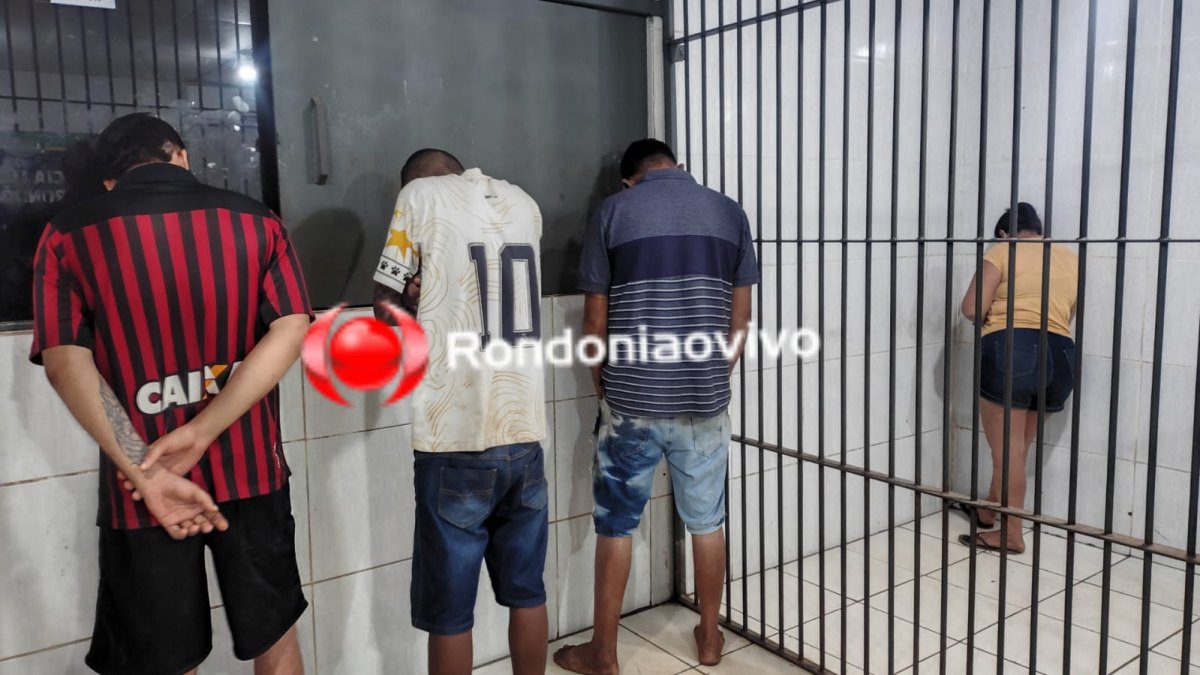 FLAGRANTE: Quadrilha é presa com armas em veículo na zona Leste da capital