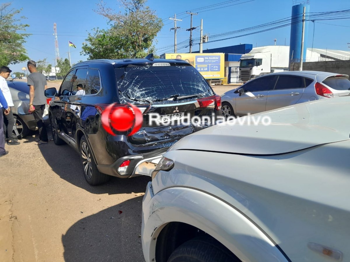 ENGAVETAMENTO: Batida entre vários veículos deixa idoso ferido na Imigrantes