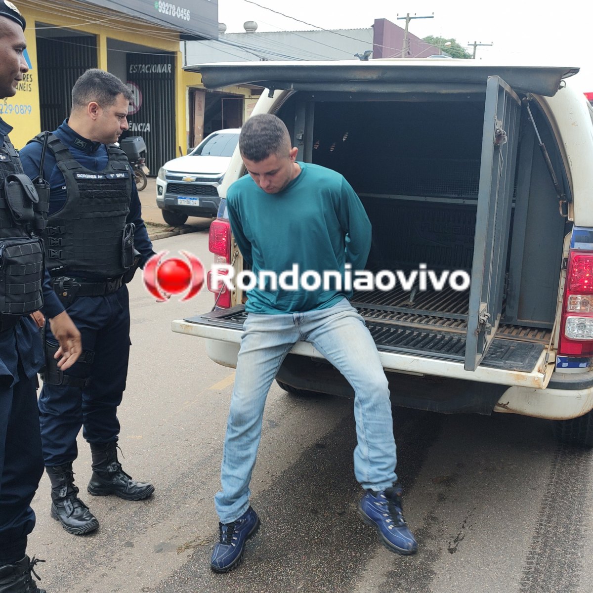 VÍDEO: Intenso cerco da PM prende criminoso envolvido em roubo a residência