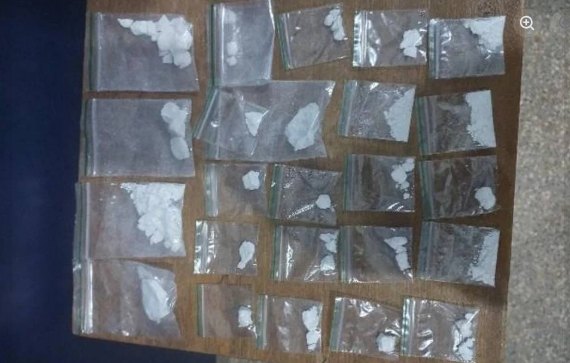 TRÁFICO: Enfermeiro é preso com drogas, atestado médico e receituários