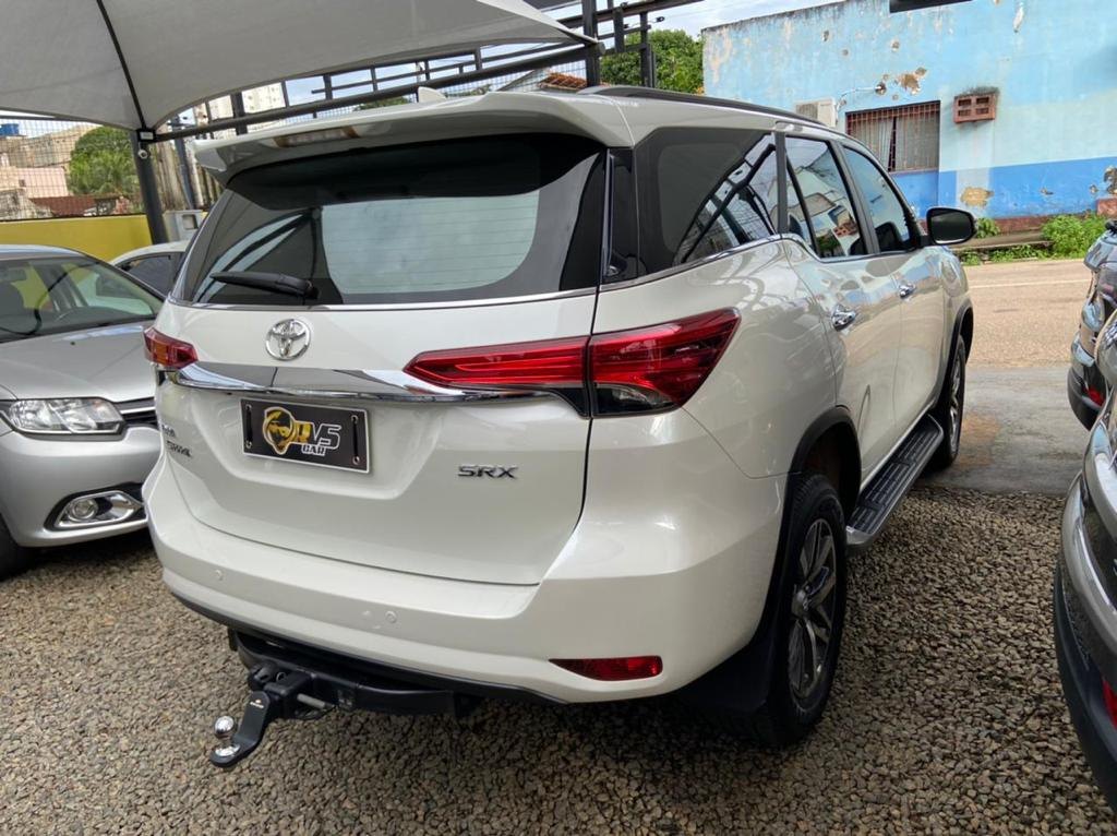 RVSCAR: Loja de veículos atende pelo Whatsapp para facilitar vendas em tempo de distanciamento social