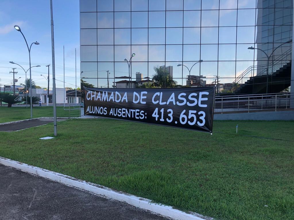 PROTESTO: Movimento Pais Pela Educação pede o retorno das aulas presenciais em RO