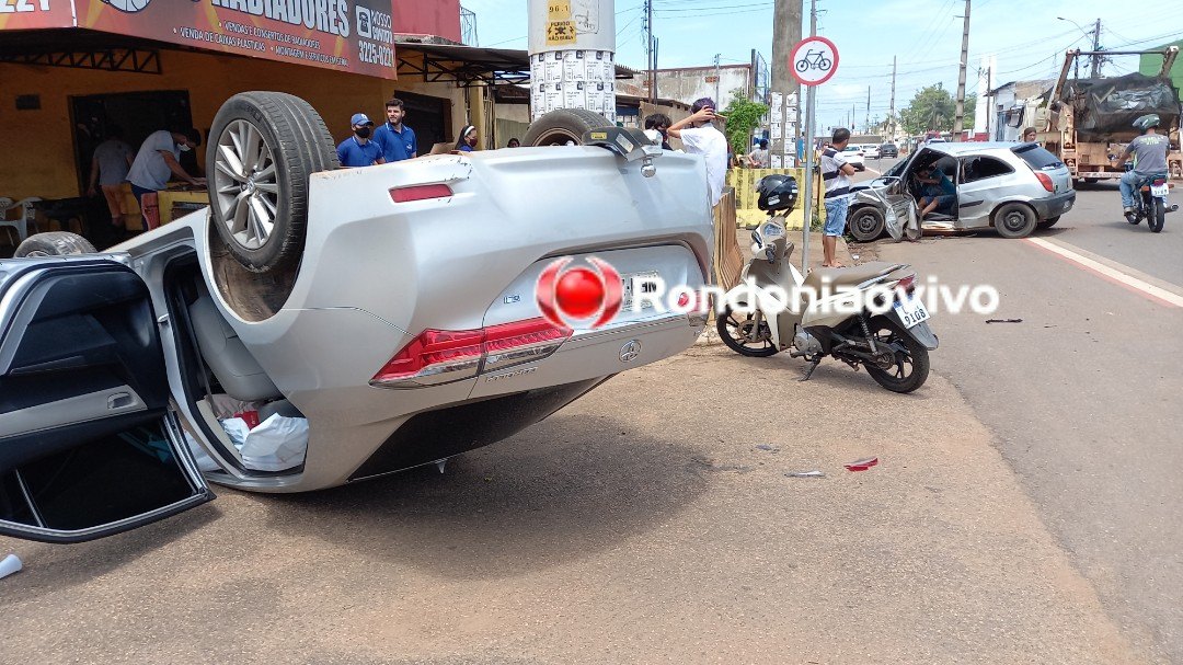 VÍDEO: Capotamento de Corolla deixa motorista ferido