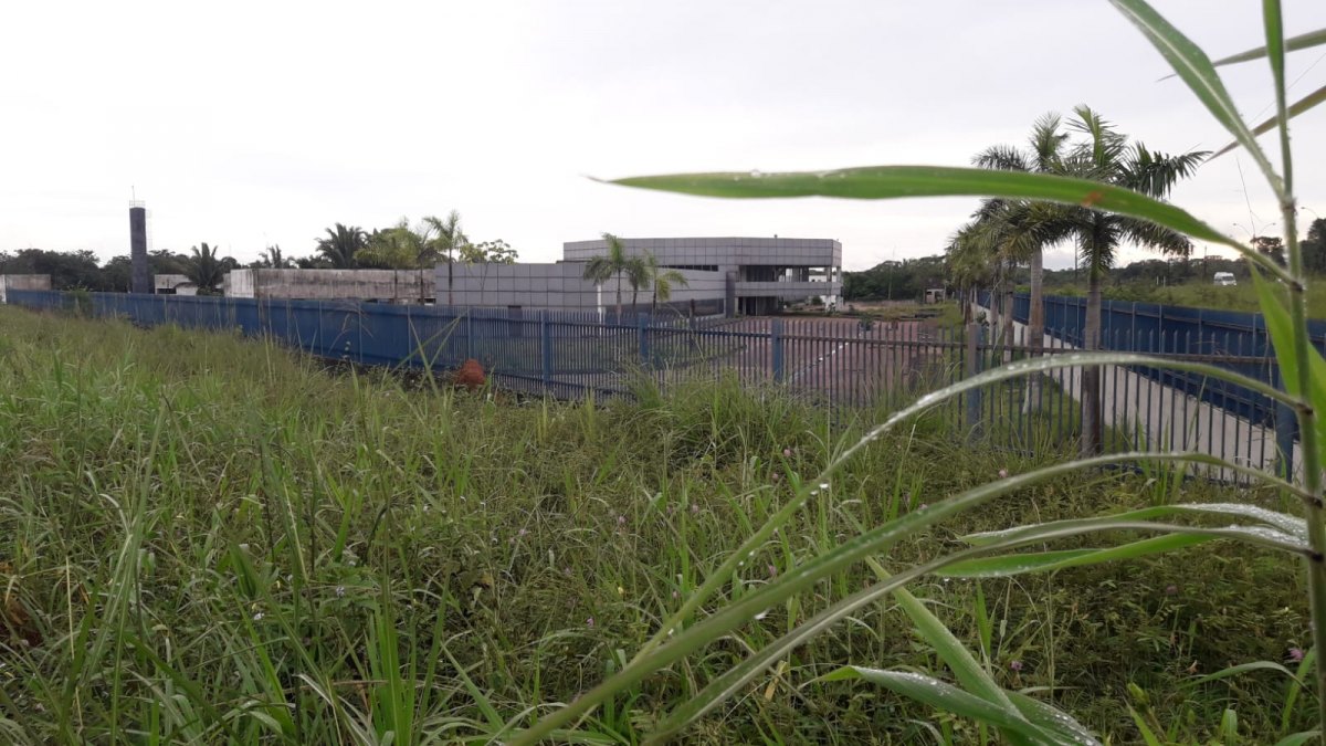 DESPERDÍCIO: Obra da nova sede da PRF está parada há 7 anos em Porto Velho