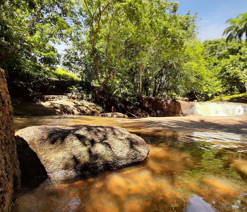 CACHOEIRINHA: Refúgio natural para curtir em família em Porto Velho