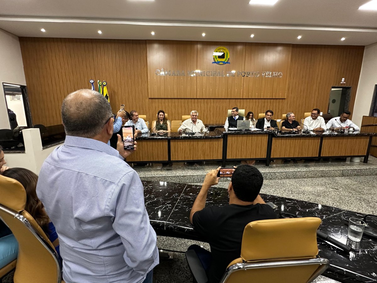 MOÇÃO DE APLAUSOS: Rondoniaovivo recebe homenagem da Câmara de Vereadores de Porto Velho 