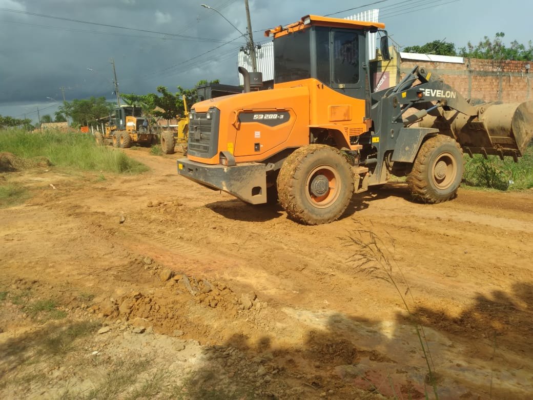 JÚNIOR QUEIROZ: Prefeitura atende solicitação de vereador e melhora ruas do bairro Planalto