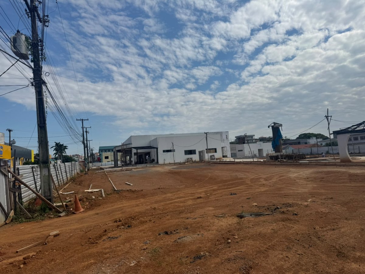 EM OURO PRETO: Obra da Praça pode parar por falta de pagamentos