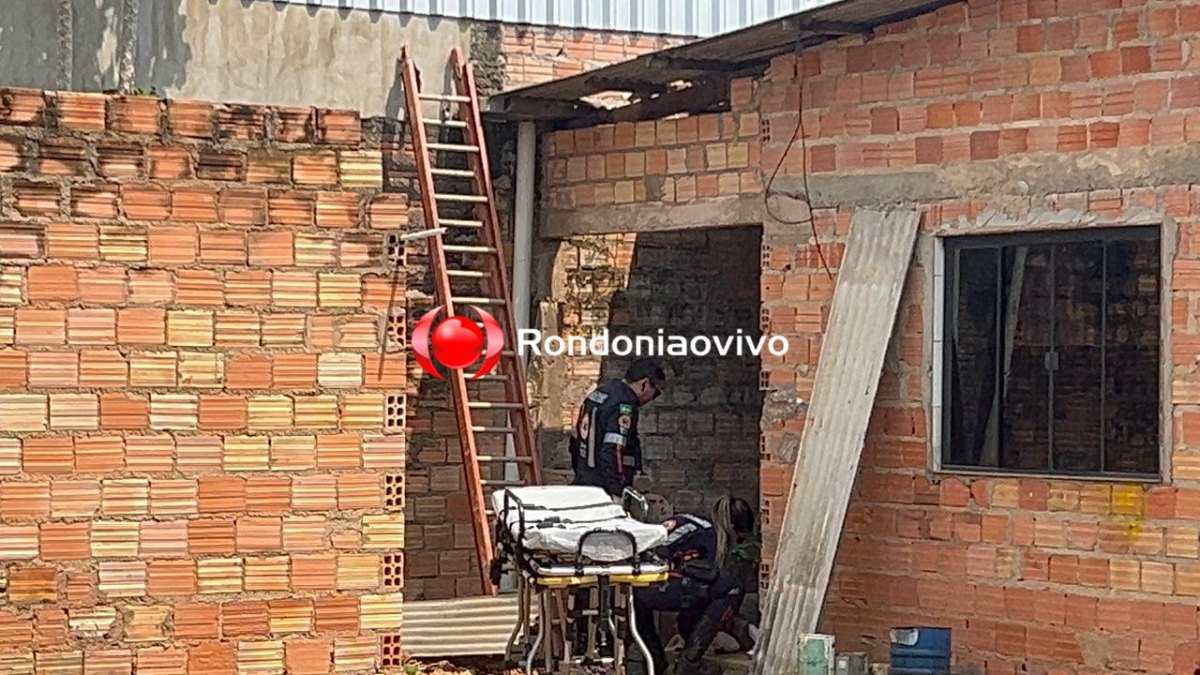URGENTE: Homem fica gravemente ferido ao cair do telhado de residência