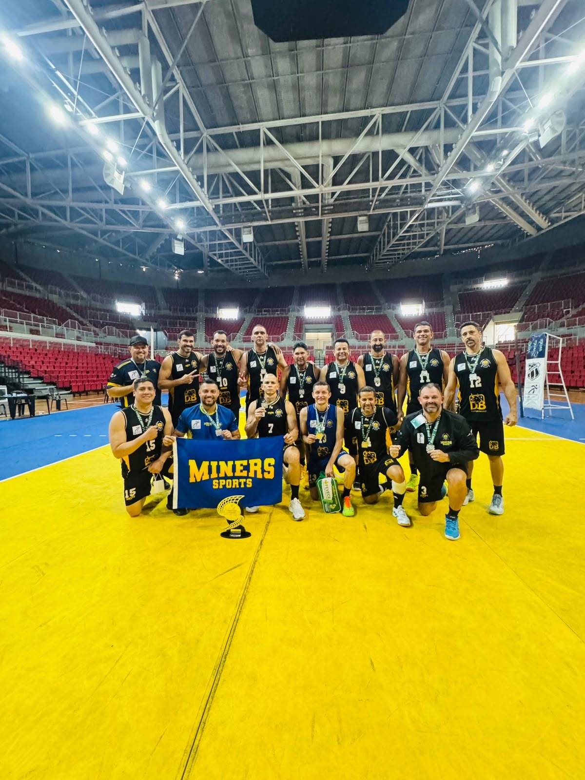 RONDÔNIA NO PÓDIO!: Miners Sports e Naftas conquistam vice-campeonatos no Master Ceará de Voleibol
