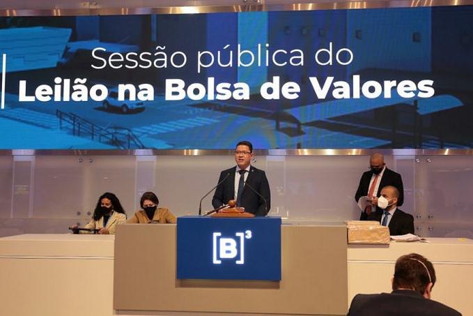 O máximo agora é tentar enganar - Por Roberto Gutierrez