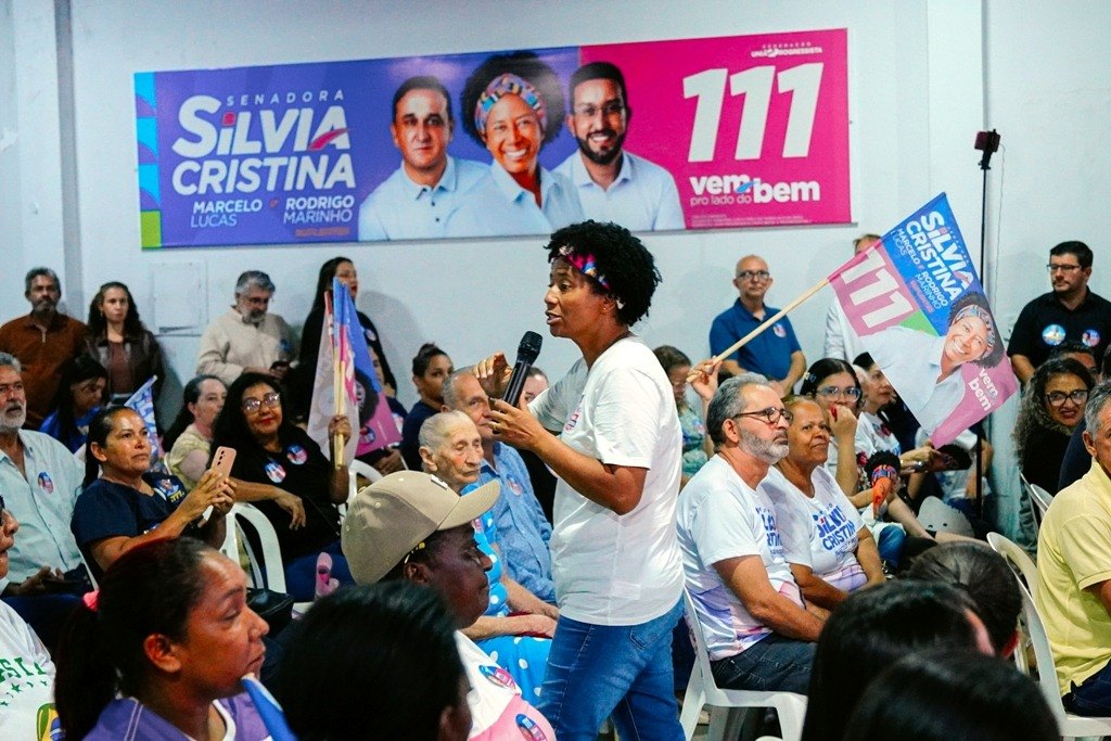 RUMO AO SENADO: Sílvia Cristina faz grande reunião em Vilhena 