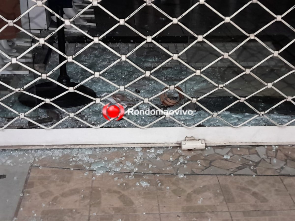 DESPREOCUPADO: Acusado de arrastão em loja dorme que chega a roncar na delegacia 