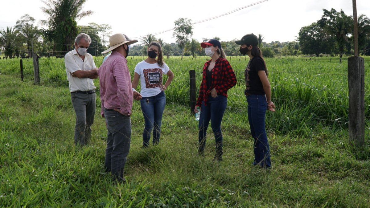 ARIQUEMES: Prefeita Carla Redano visita produtores e garante apoio ao homem do campo