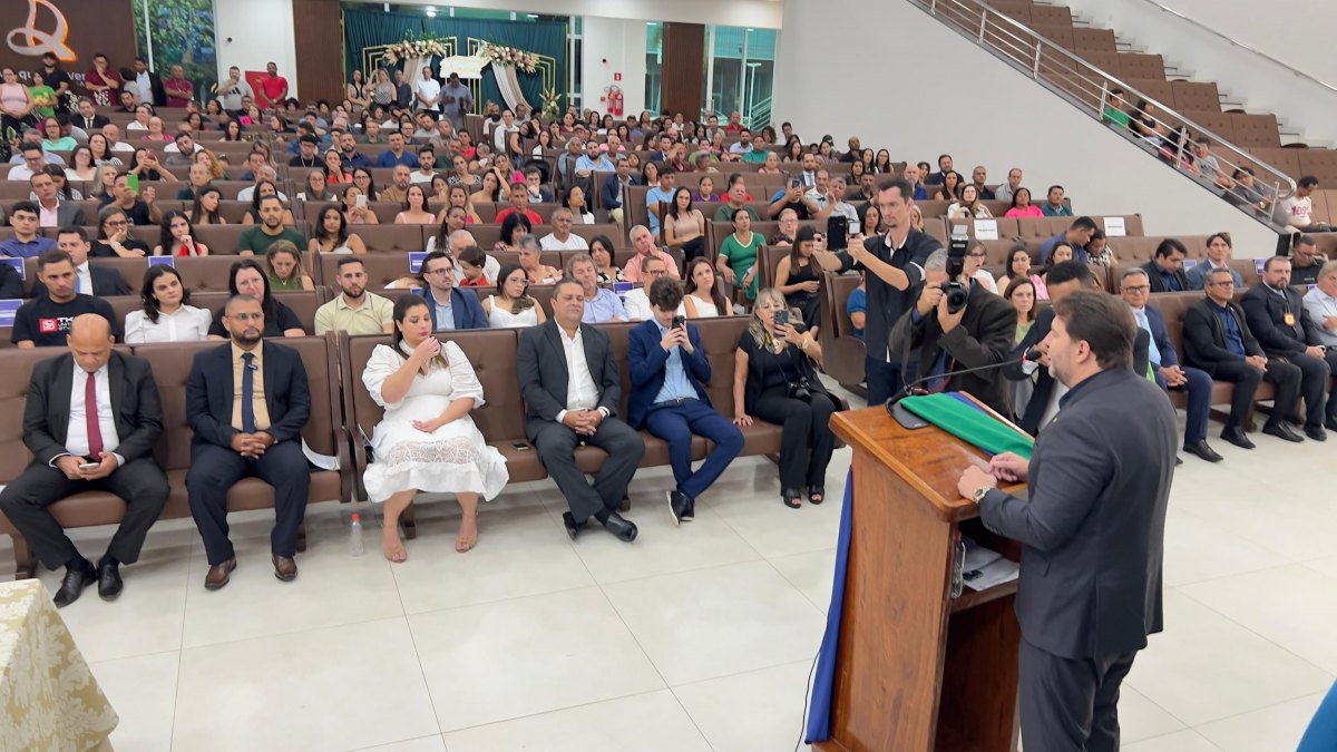 NOVA MISSÃO: Carla Redano é empossada prefeita para o segundo mandato em Ariquemes