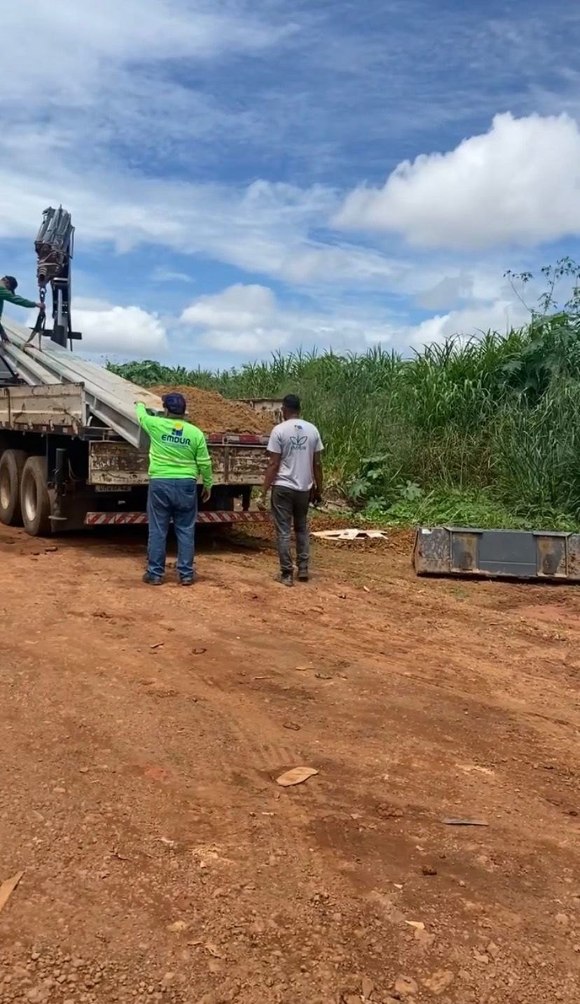 GEDEÃO NEGREIROS: Vereador solicita implantação de postes e iluminação pública em LED no Porto Cristo