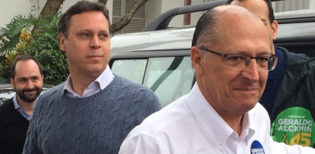 ELEIÇÕES 2018: Alckmin chega separado de Dória para votar em SP