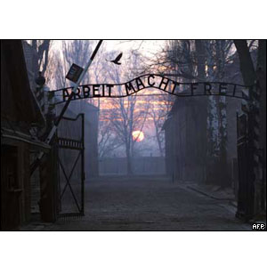 Os horrores do holocausto - ESPECIAL