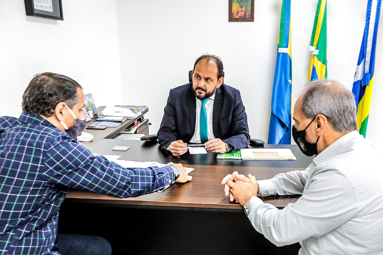 DEPUTADO ESTADUAL: Laerte confirma apoio da ALE para construção de muro na Academia de PC