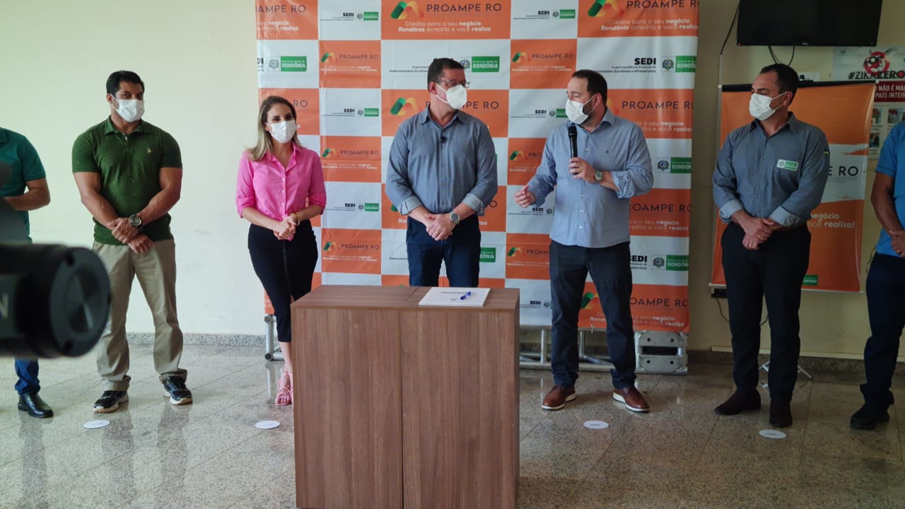 Alex Redano prestigia inauguração da unidade do Proampe em Ariquemes