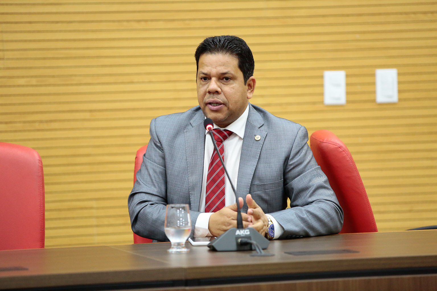 DEPUTADO: Jair Montes apresenta nesta terça parecer sobre projeto de isenção fiscal e de tributo