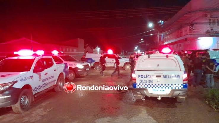 OUSADOS: Bandidos que se exibiam com arma trocam tiros com a polícia 