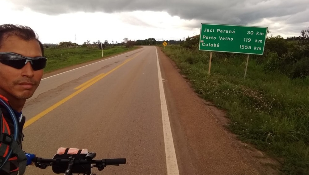 EM RONDÔNIA: Guajará-mirense faz percurso de mais de 650 km de bicicleta em três dias