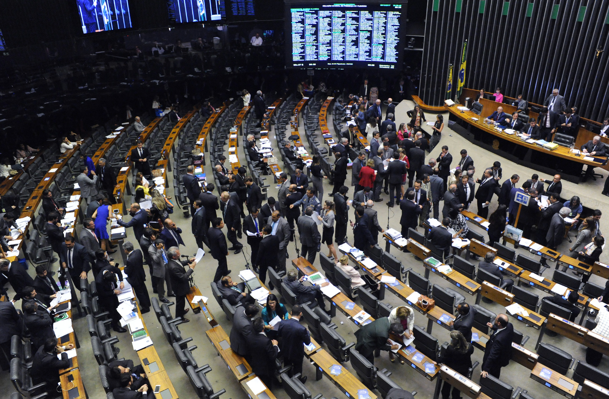 DISPUTA: Câmara dos Deputados elege nesta sexta-feira novo presidente