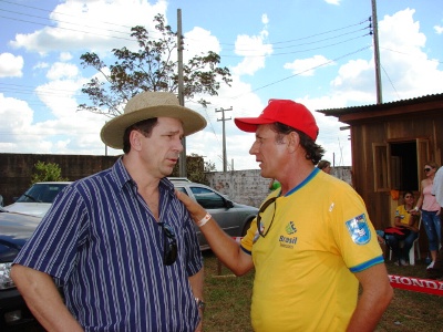 Governador Ivo Cassol e  candidato ao Senado, empresário Expedito Junior já estão na Pista de Motocross